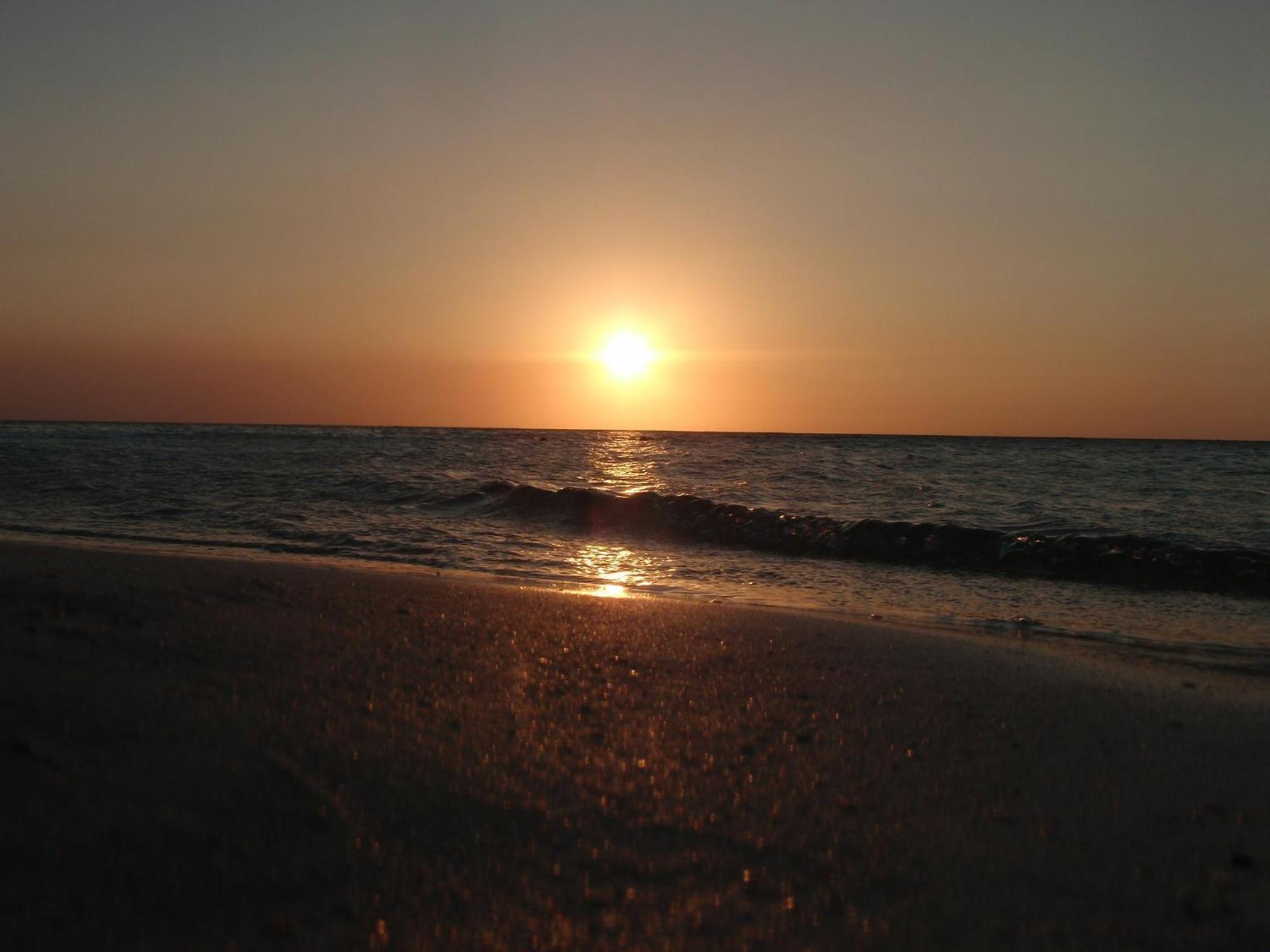 Infinity Bay Spa & Beach Resort West Bay Kültér fotó